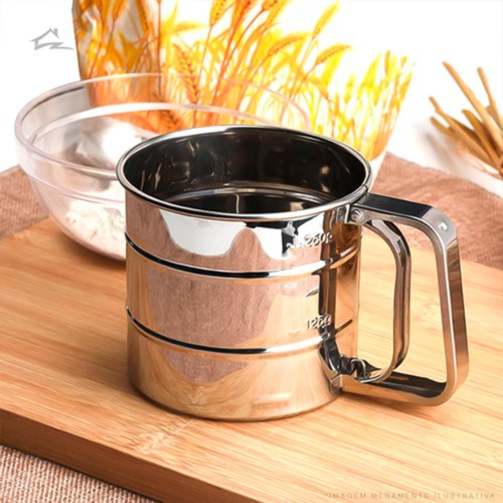Polvilhador de Inox Luxo 9,5 x 10,5 cm