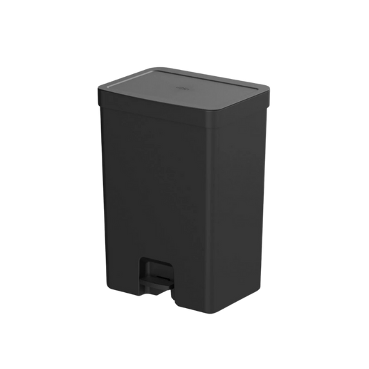 Lixeira de Pedal Trium Preto 30L